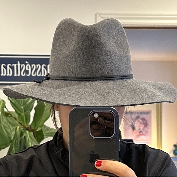 Brand new 100 % felt fedora - from Nordstrom - Picture 4 of 5